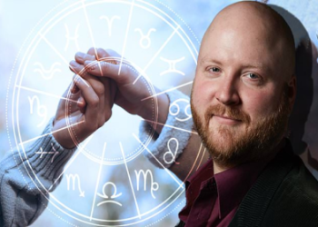 Find Out Your Vogue Sagittarius Horoscope Today, Right Now!