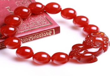 Red Agate for Aries: Find Security and Express Creativity