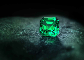 what color is a gemini birthstone