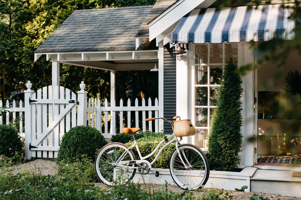 The Leo Cottage Michigan for Rent - Find Out How Much It Costs Per Night Here