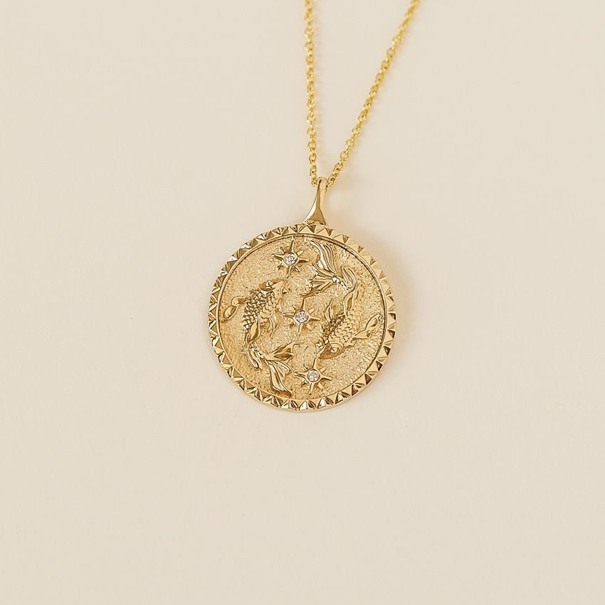 Pisces Zodiac Necklace Guide: How to Choose the Right Style?